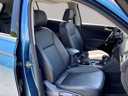 Used 2019 Volkswagen Tiguan SE image 19