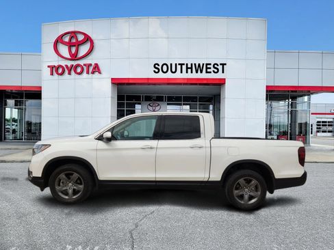 Used 2022 Honda Ridgeline RTL-E image 3