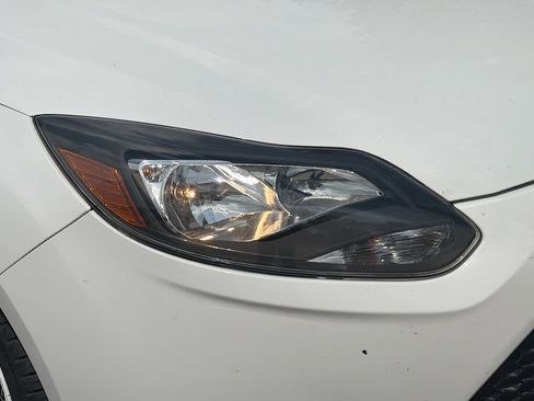 Used 2014 Ford Focus ST FWD image 31