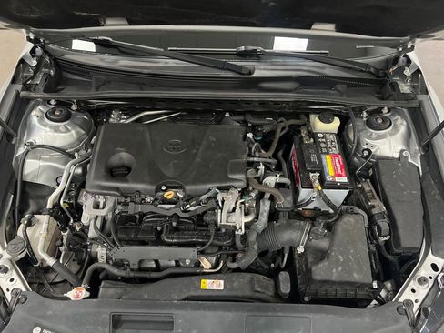 Used 2018 Toyota Camry SE FWD image 24