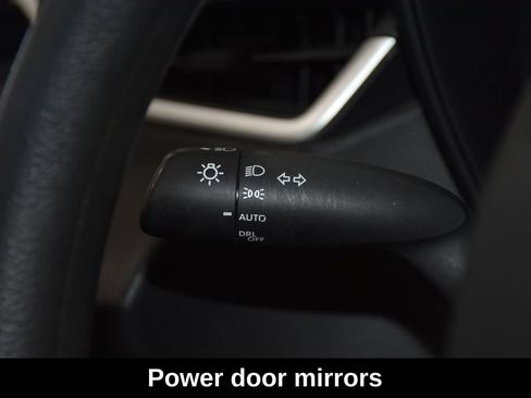Used 2024 Toyota Corolla LE FWD image 12