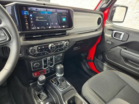 Used 2025 Jeep Wrangler Unlimited Sport S 4xe AWD/4WD image 23