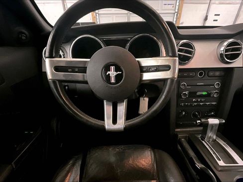 Used 2009 Ford Mustang Premium image 6