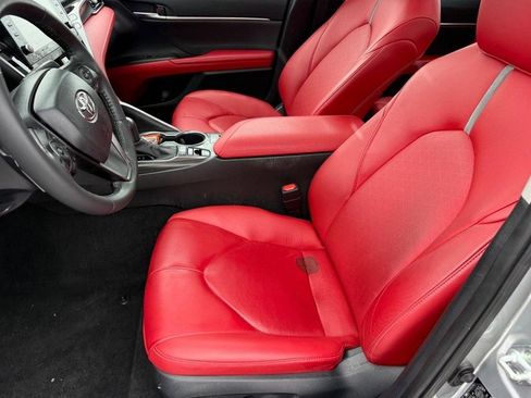 Used 2023 Toyota Camry XSE image 16