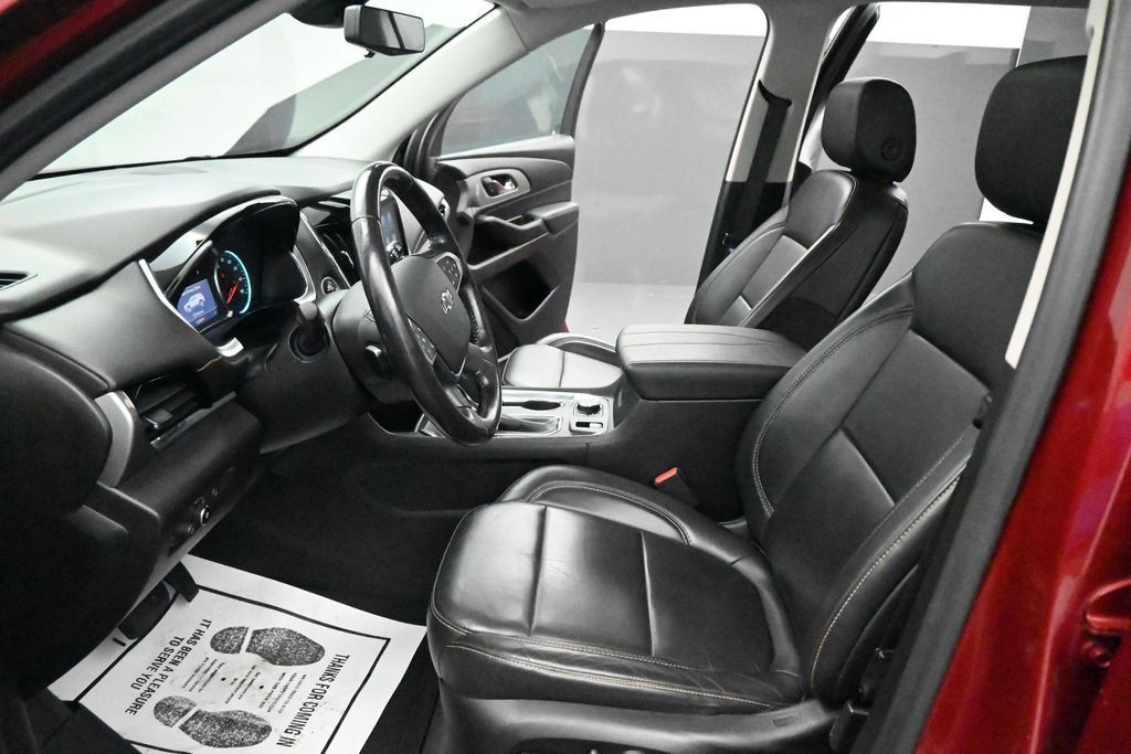 Used 2020 Chevrolet Traverse RS w/ LPO, Floor Liner Package AWD/4WD image 11