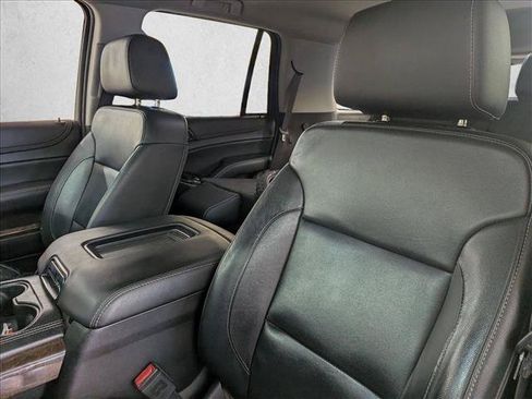Used 2019 Chevrolet Tahoe LT w/ RST Edition RWD image 9