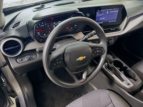 Used 2024 Chevrolet Trax LS w/ Driver Confidence Package FWD image 22