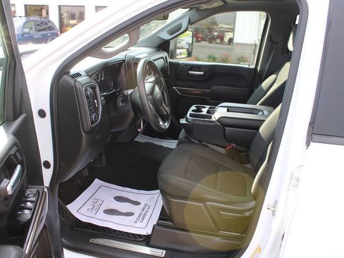 Used 2021 Chevrolet Silverado 2500 LT w/ Z71 Off-Road Package image 11