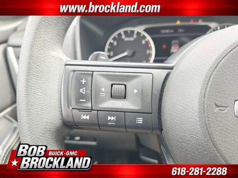 Used 2024 Nissan Rogue SV FWD image 19