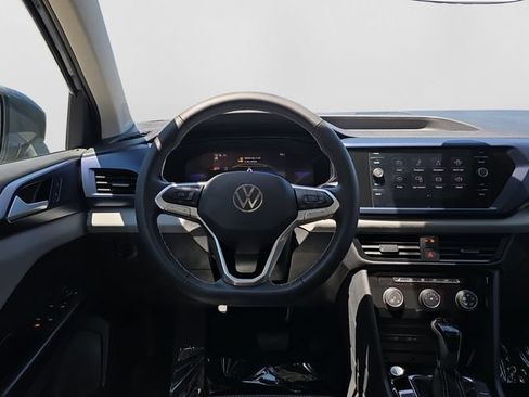 Certified 2023 Volkswagen Taos SE w/ Panoramic Sunroof Package AWD/4WD image 21