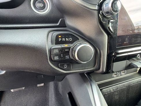 Used 2025 RAM 1500 Big Horn AWD/4WD image 13