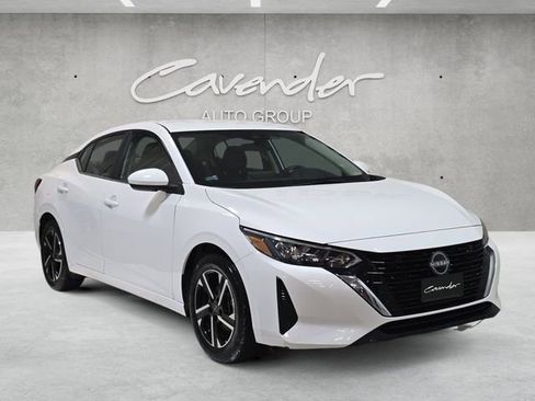 Used 2024 Nissan Sentra SV image 2