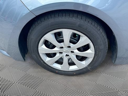 Used 2023 Toyota Corolla LE FWD image 29