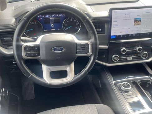 Used 2022 Ford Expedition XLT RWD image 11
