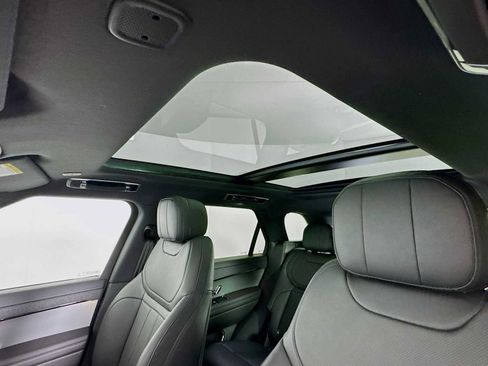 Used 2025 Land Rover Range Rover Sport Dynamic SE image 13