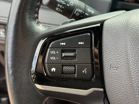 Used 2025 Honda Odyssey Sport-L image 16