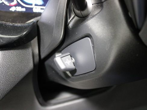 Used 2023 BMW 530e w/ M Sport Package image 18