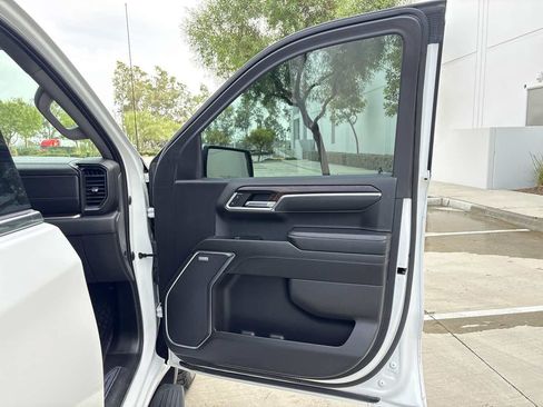 Used 2023 GMC Sierra 1500 SLT w/ SLT Premium Package AWD/4WD image 16
