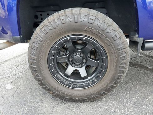 Used 2016 Chevrolet Colorado LT image 5