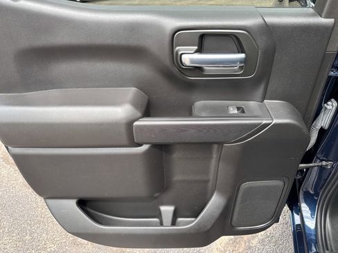 Used 2022 Chevrolet Silverado 1500 Custom RWD image 33