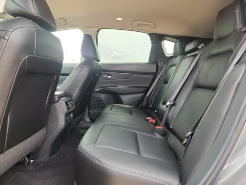 Used 2025 Nissan Murano SV AWD/4WD image 8