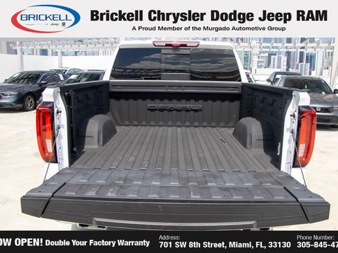 Used 2023 GMC Sierra 1500 Denali w/ Denali Reserve Package AWD/4WD image 18