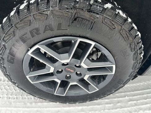 Used 2026 GMC Terrain AT4 image 10
