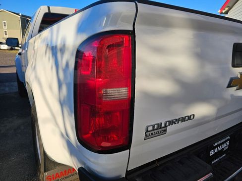 Used 2016 Chevrolet Colorado W/T w/ WT Convenience Package image 22