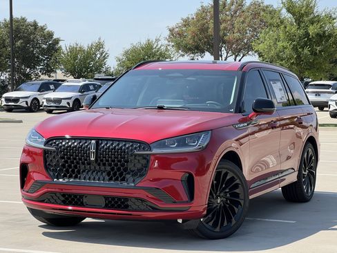 New 2025 Lincoln Aviator Reserve w/ Jet Appearance Package image 2