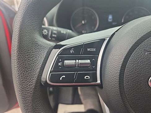 Used 2021 Kia Forte LXS image 19