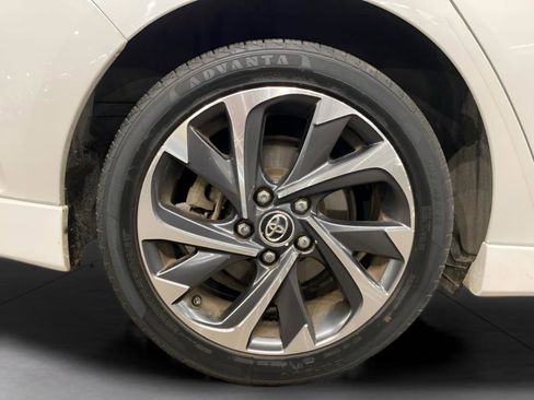 Used 2018 Toyota Corolla iM image 16