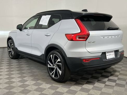 Used 2021 Volvo XC40 T5 R-Design w/ Advanced Package image 8