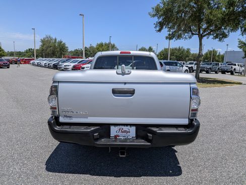 Used 2011 Toyota Tacoma 2WD Access Cab w/ Convenience Pkg image 4