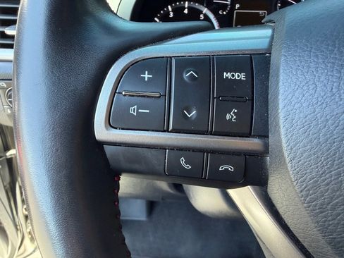 Used 2022 Lexus GX 460 Premium w/ Accessory Package AWD/4WD image 18