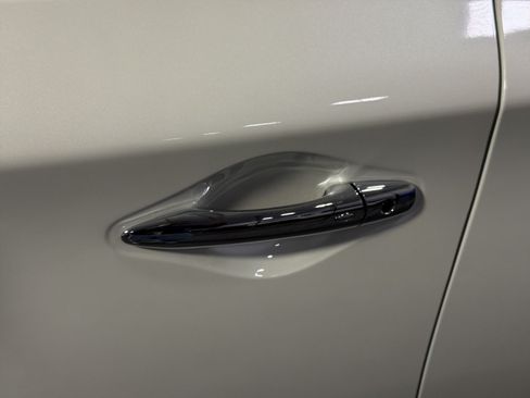 Used 2019 INFINITI QX60 Luxe w/ Sensory Package FWD image 14