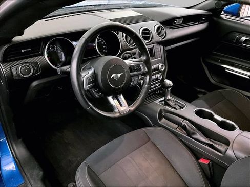 Certified 2020 Ford Mustang Coupe RWD image 12