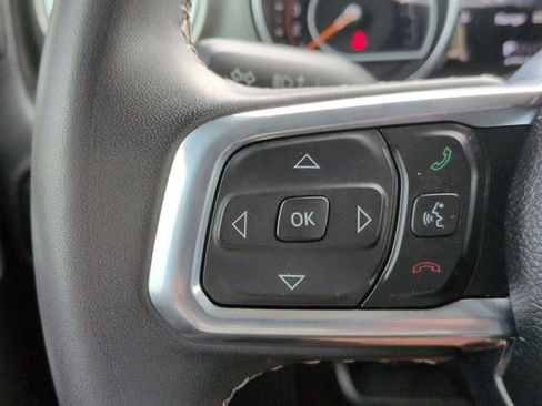 Used 2023 Jeep Gladiator Overland AWD/4WD image 16