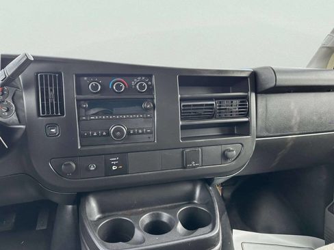 Used 2016 Chevrolet Express 2500 2500 3dr Cargo Van image 15