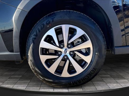 Certified 2025 Subaru Outback Premium w/ Popular Package #1A image 8