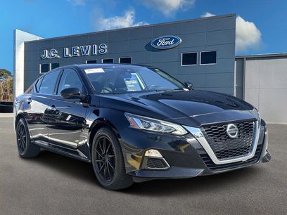 Used 2021 Nissan Altima 2.5 SV