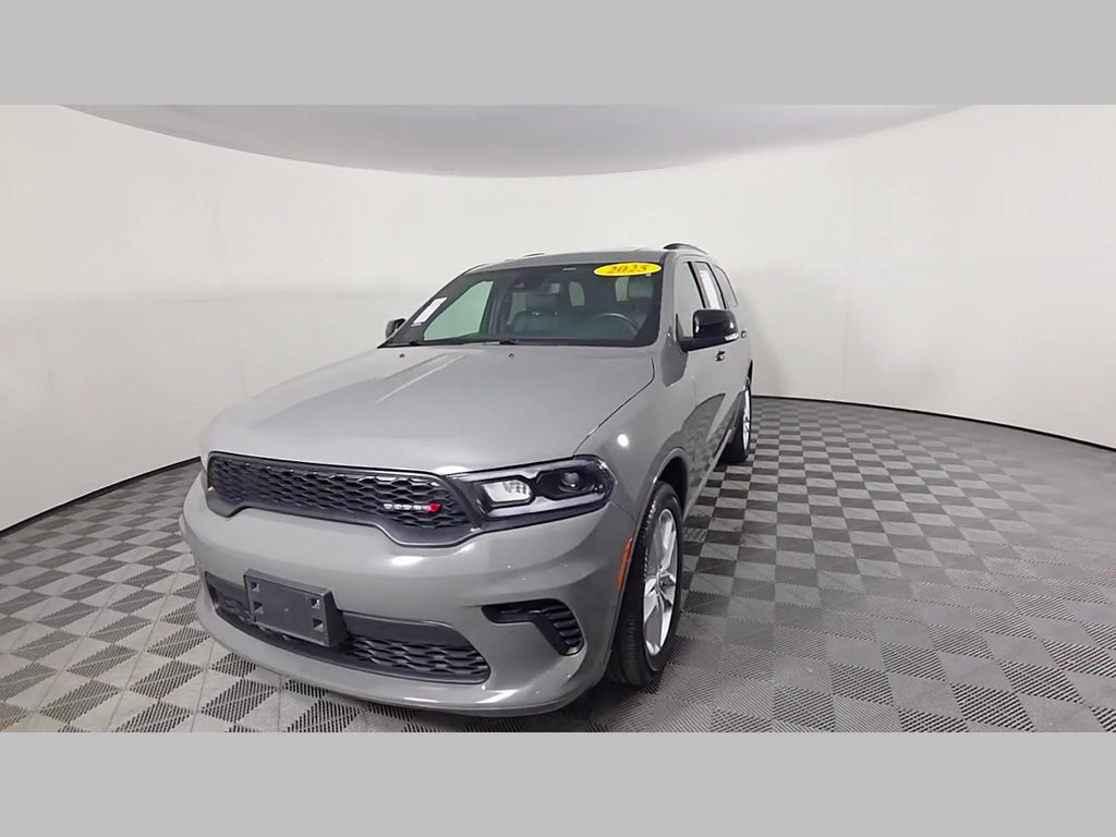 Used 2025 Dodge Durango GT AWD/4WD image 50