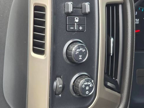 Used 2018 GMC Sierra 1500 Denali AWD/4WD image 7