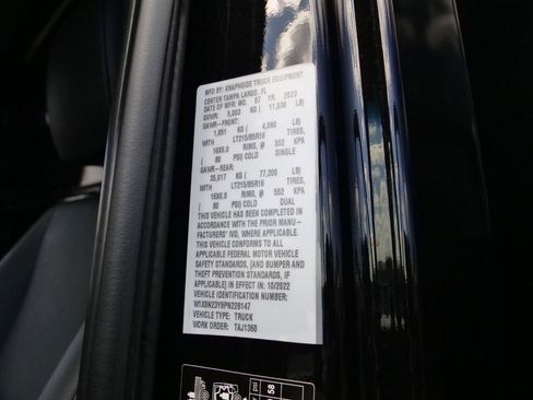 Used 2023 Mercedes-Benz Sprinter 3500 image 29