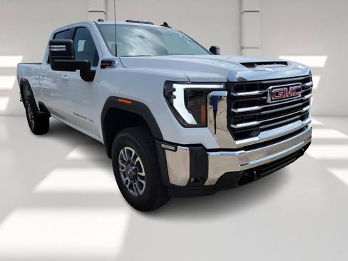 New 2025 GMC Sierra 2500 SLE w/ SLE Value Package; image 3