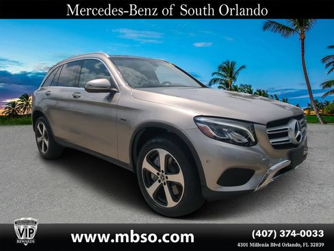 Used 2019 Mercedes-Benz GLC 350e 4MATIC image 1