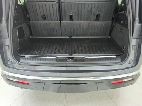 Used 2022 Jeep Grand Wagoneer Series II w/ Convenience Group III image 14