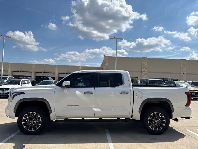 Used 2024 Toyota Tundra Limited w/ Power Package AWD/4WD image 10