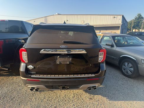 Used 2023 Ford Explorer King Ranch w/ Technology Package RWD image 4