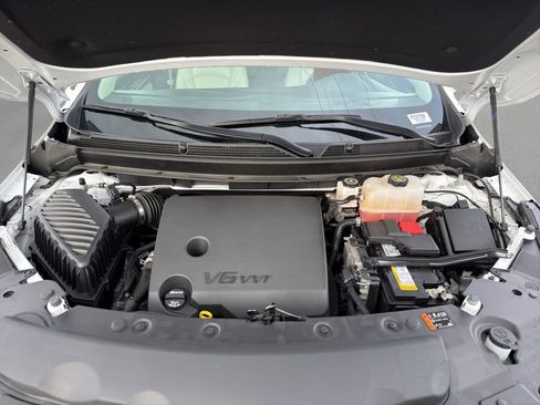 Used 2023 Buick Enclave Essence FWD image 21