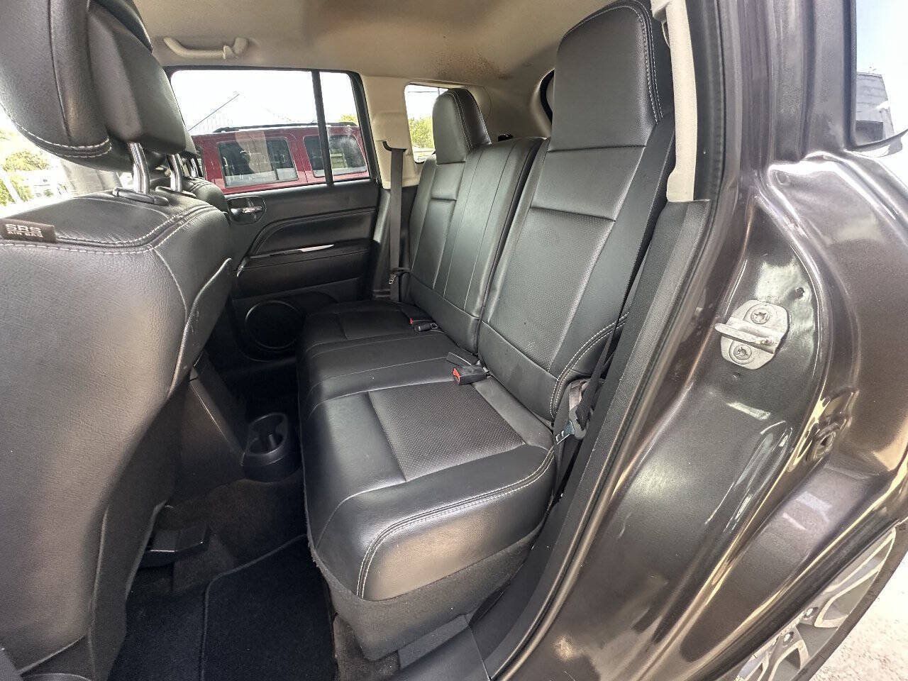 Used 2016 Jeep Compass High Altitude AWD/4WD image 16